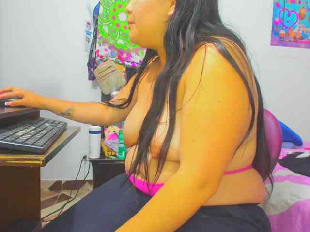 yournaughtyandsexyprince webcam