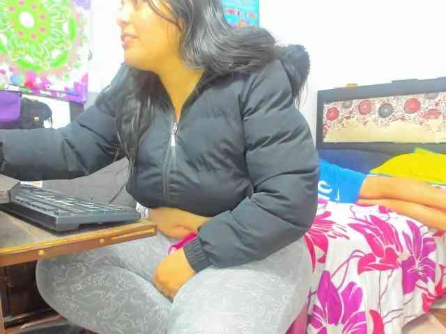 yournaughtyandsexyprince webcam