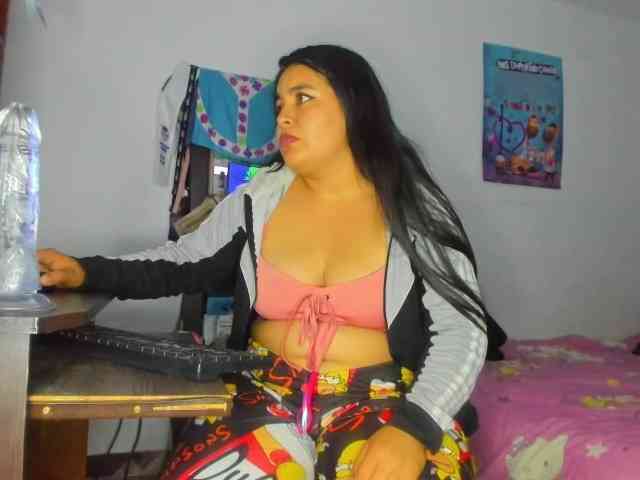 yournaughtyandsexyprince webcam