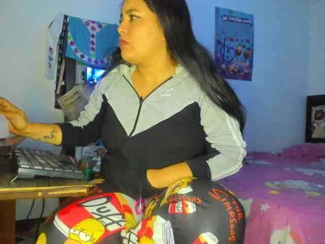 yournaughtyandsexyprince webcam