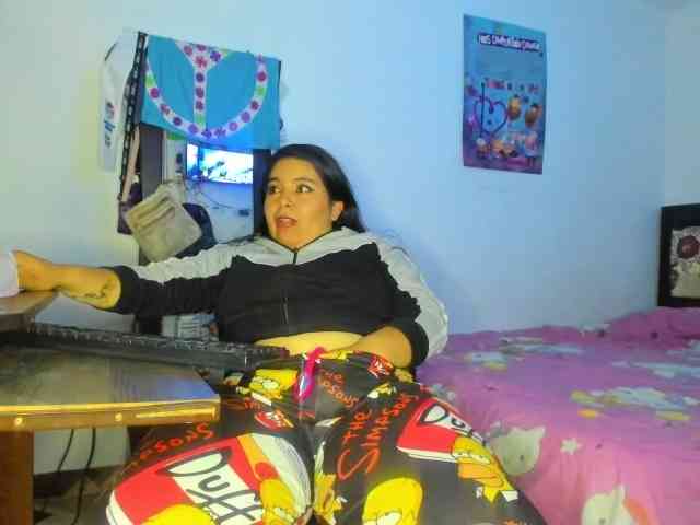 yournaughtyandsexyprince webcam