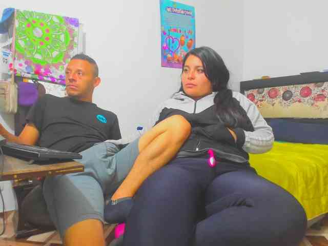 yournaughtyandsexyprince webcam