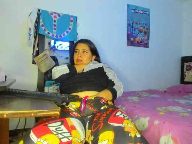 yournaughtyandsexyprince webcam