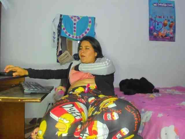 yournaughtyandsexyprince webcam