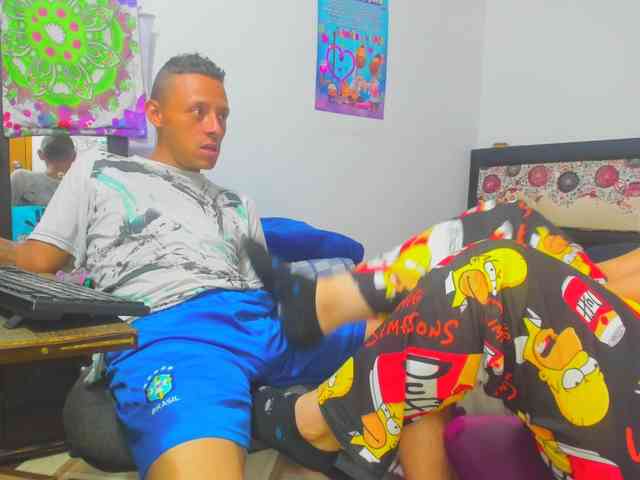 yournaughtyandsexyprince webcam