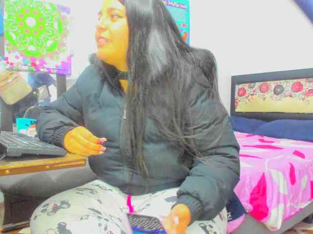 yournaughtyandsexyprince webcam