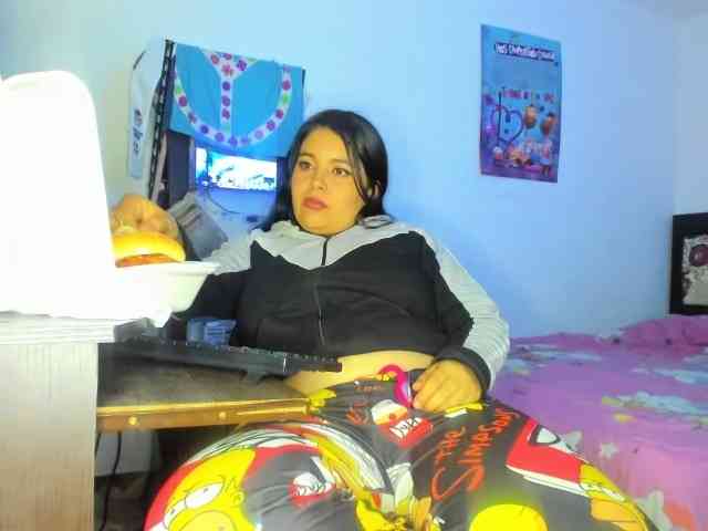 yournaughtyandsexyprince webcam