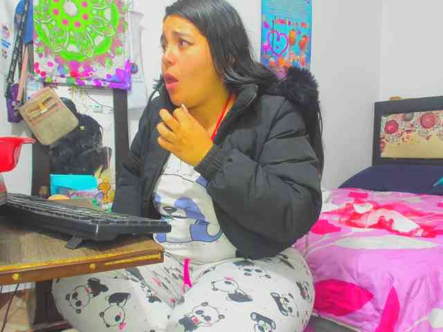 yournaughtyandsexyprince webcam