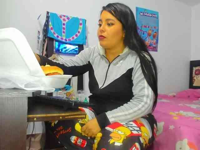 yournaughtyandsexyprince webcam