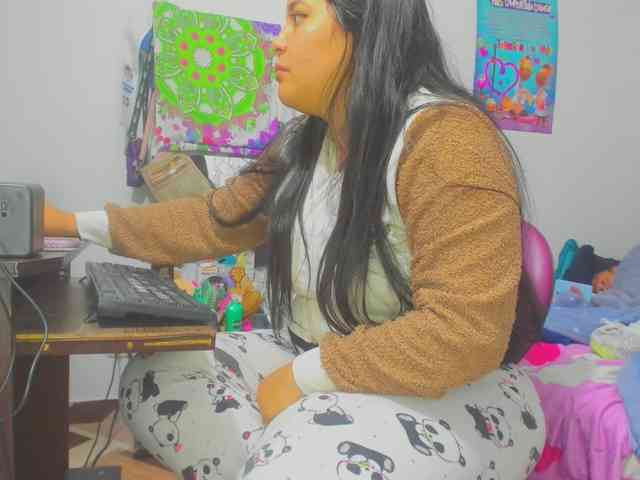 yournaughtyandsexyprince webcam