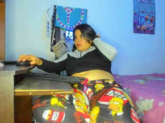 yournaughtyandsexyprince webcam