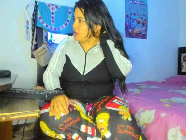 yournaughtyandsexyprince webcam