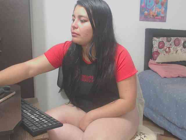 yournaughtyandsexyprince webcam
