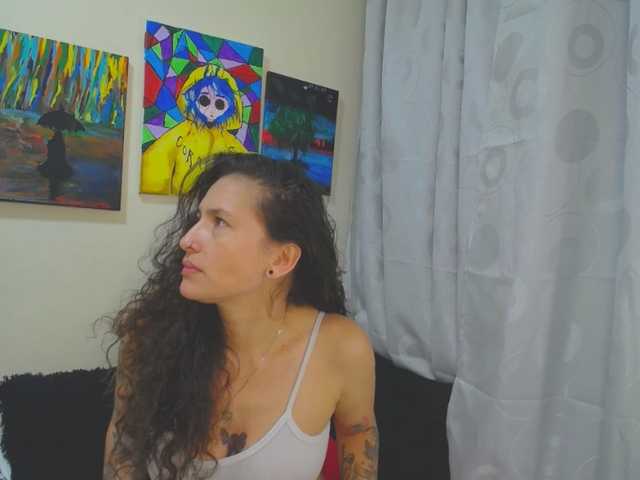leyla-hot's BongaCams show and profile