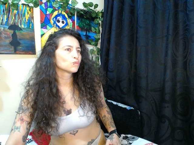 Preview of leyla-hot