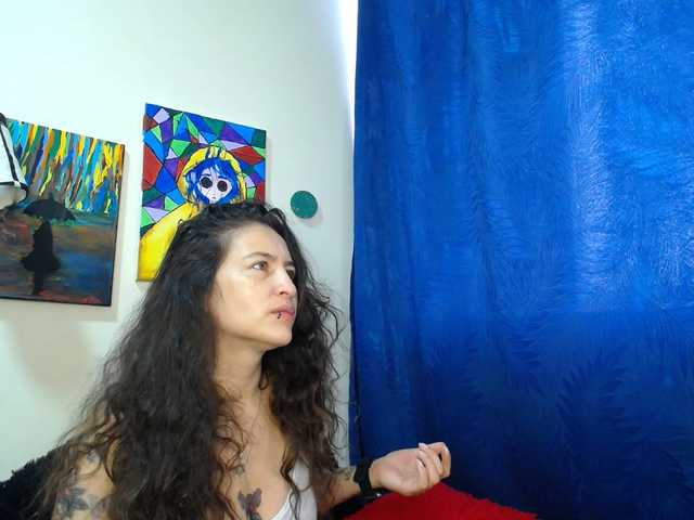 Preview of leyla-hot