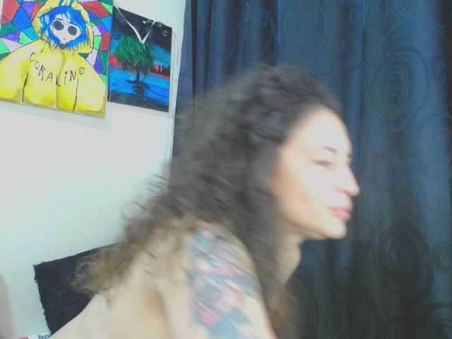 Preview of leyla-hot