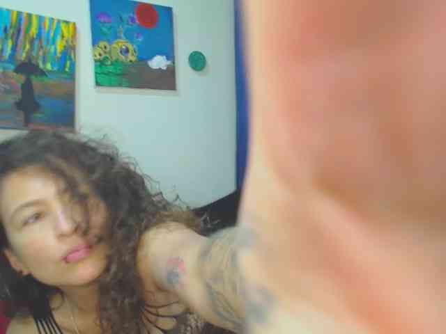 leyla-hot webcam