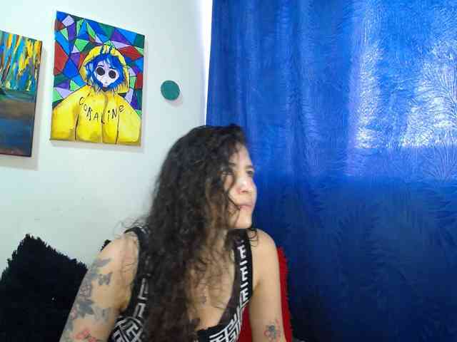 leyla-hot webcam