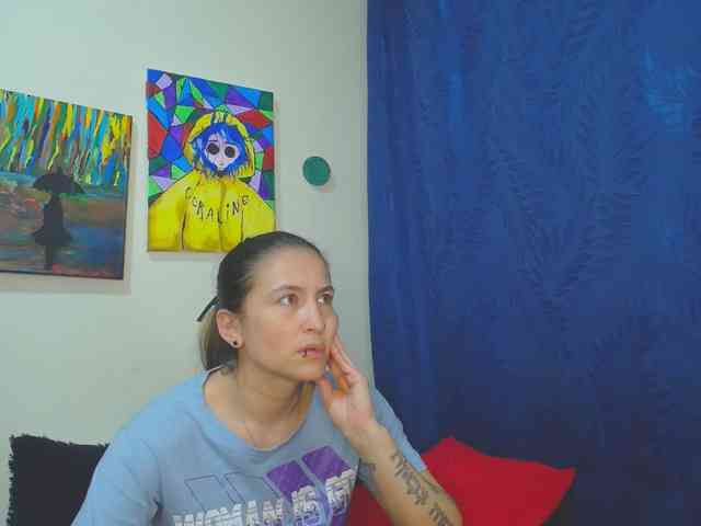 leyla-hot webcam