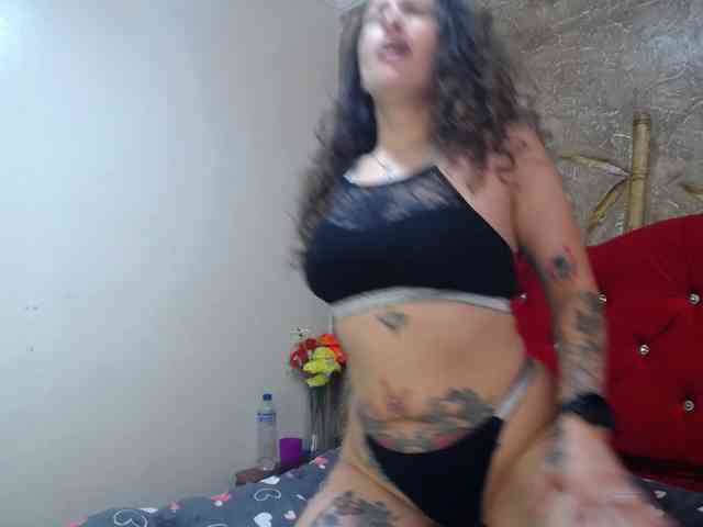 leyla-hot webcam