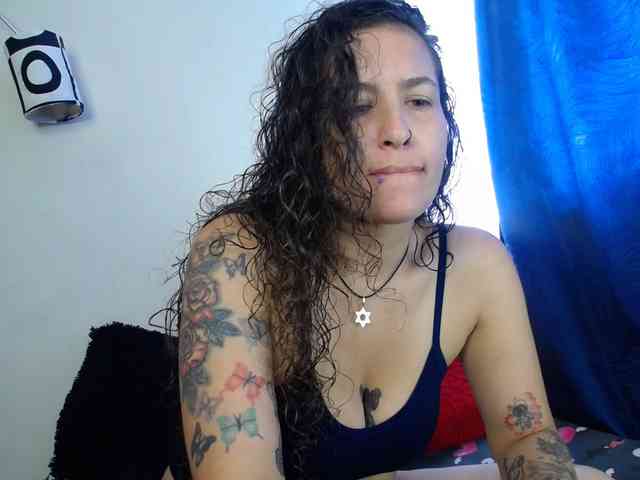 free webcam Leyla-hot