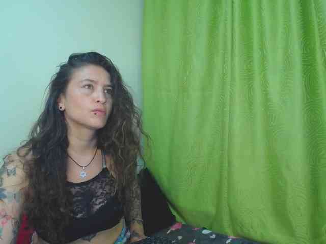 leyla-hot webcam