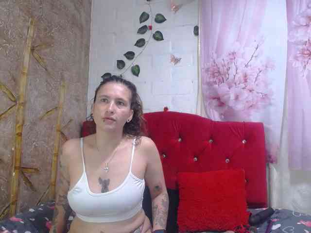 leyla-hot webcam