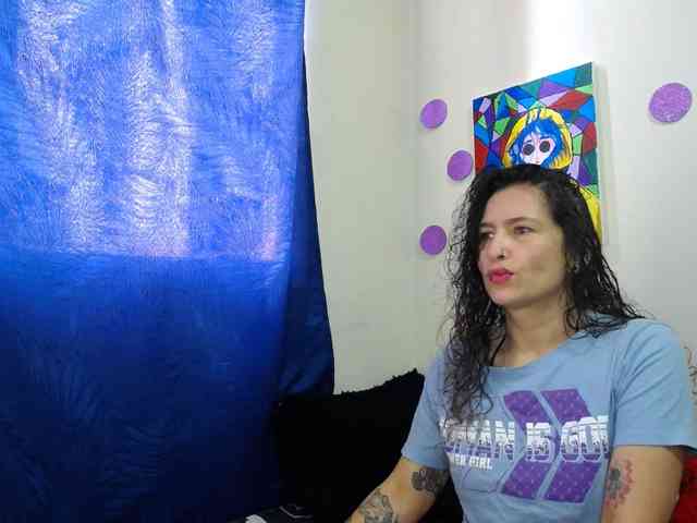 leyla-hot webcam
