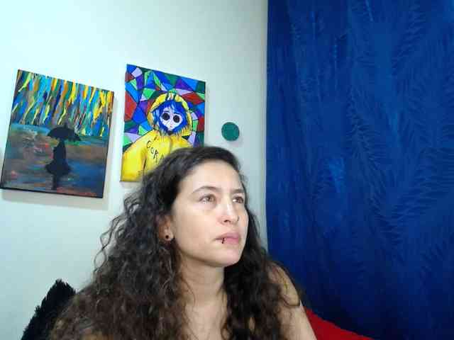 leyla-hot webcam