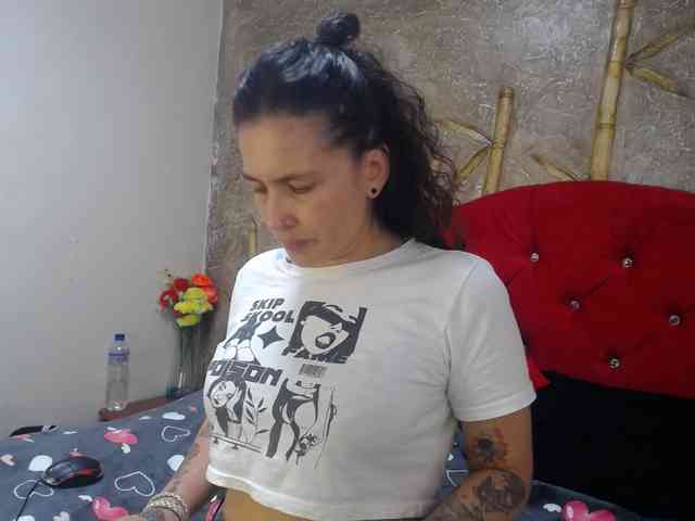 leyla-hot webcam