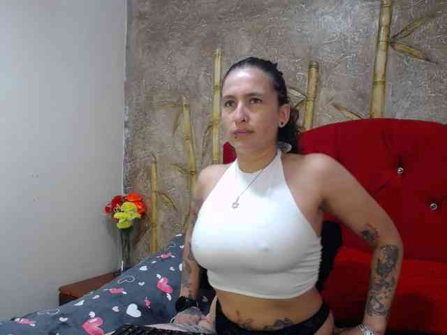 leyla-hot webcam