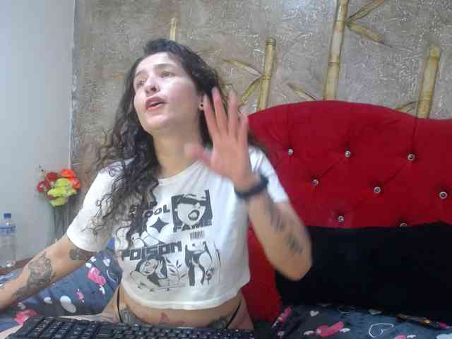 leyla-hot webcam