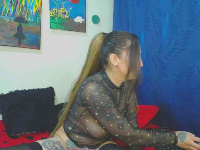 leyla-hot webcam