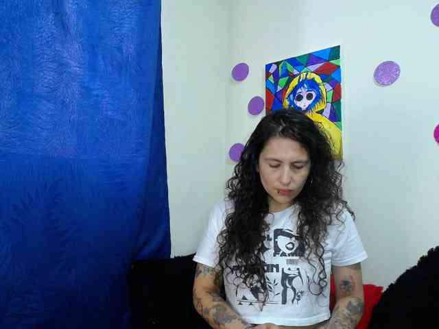 leyla-hot webcam