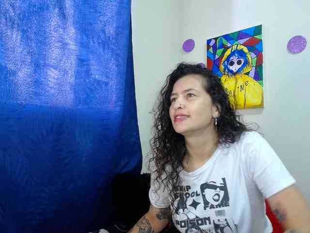 leyla-hot webcam
