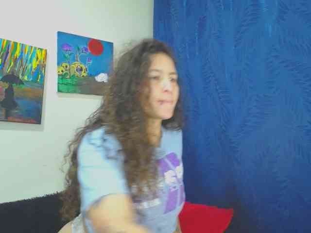 leyla-hot webcam