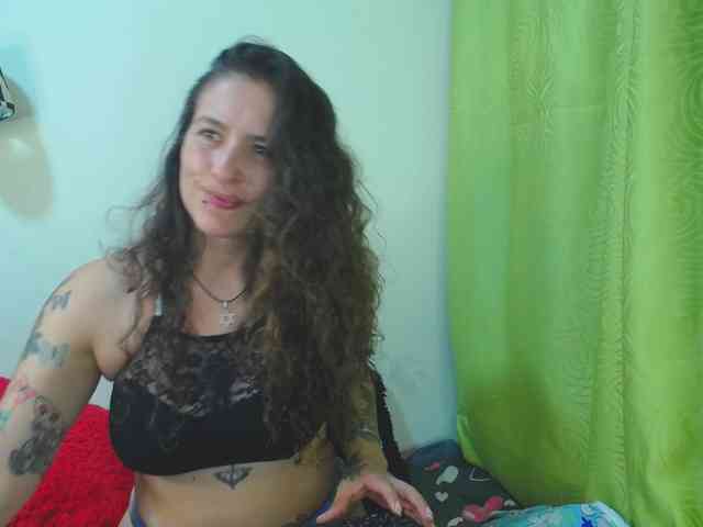 leyla-hot webcam