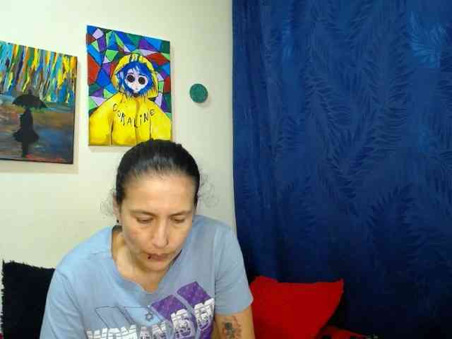 leyla-hot webcam