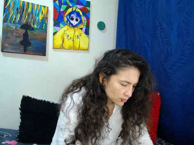 leyla-hot webcam