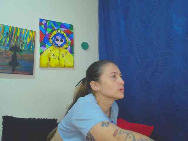 leyla-hot webcam