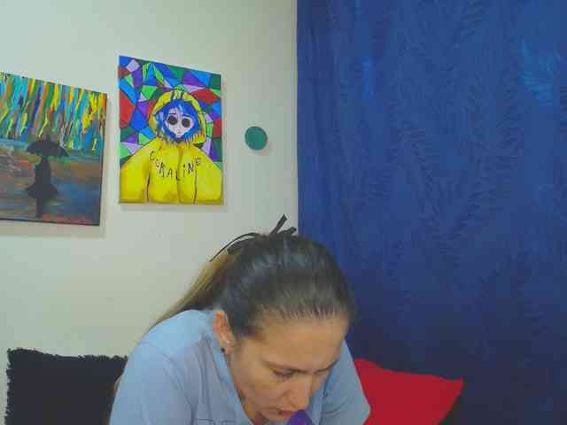 leyla-hot webcam