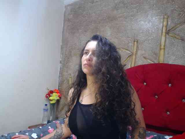leyla-hot webcam
