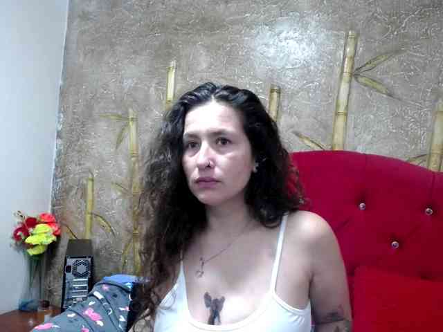 leyla-hot webcam