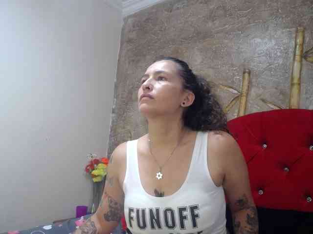 leyla-hot webcam