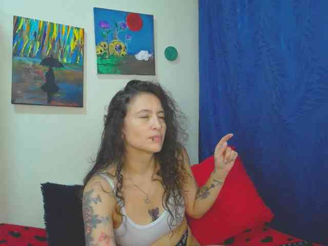 leyla-hot webcam