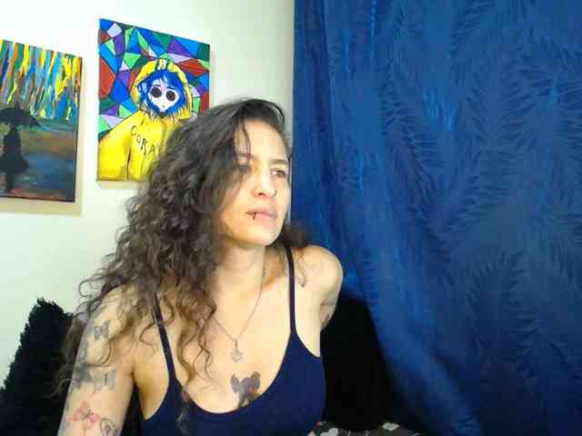 leyla-hot webcam