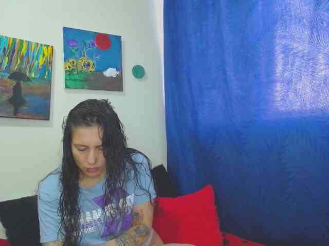 leyla-hot webcam