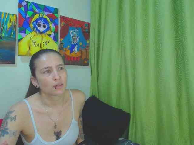 leyla-hot webcam