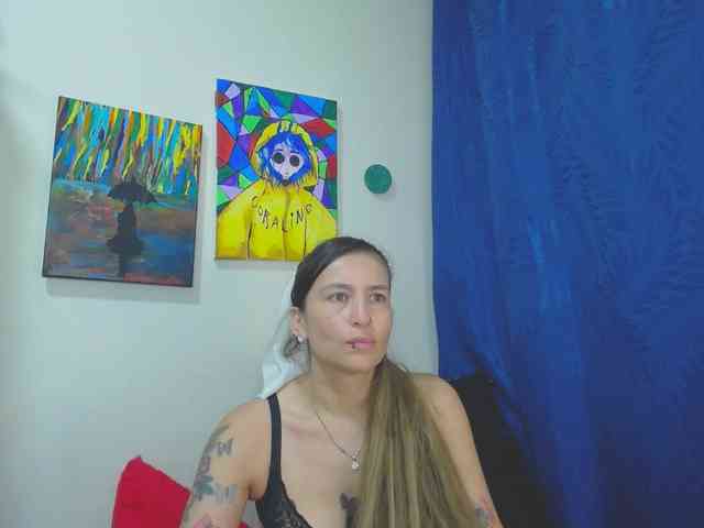 leyla-hot webcam